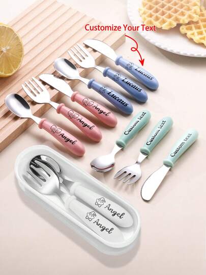 Juego de cubiertos personalizados de acero inoxidable 304 con grabado láser para niños, 2/3 piezas, con nombre y diseño personalizable, incluye cuchara, tenedor, cuchillo, cuchara de té, cuchara de sopa, mango antideslizante, juego de utensilios de alimentación para niños pequeños para guardería, preescolar, multifuncional, ornamental, letra, ahorro de espacio, elegante, moderno, colorido, kawaii, adorable, lindo, casual, personalizado, único, personalizado, hijo, hija, hijo, hija, regalo de Navidad