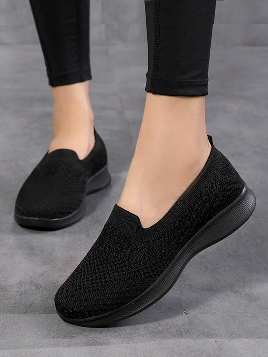Breathable Mesh Casual Flat Slip-On Shoes, Women's Versatile Comfortable Plain Sneakers, Suitable For Sports, Daily Wear, Walking, Work, Large Size - Black - View 1