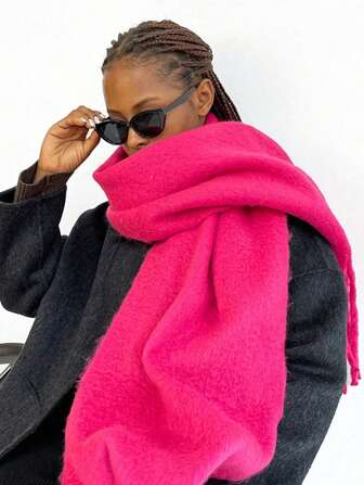 1 st Fuzzy lång halsduk för kvinnor med tofs för vintern Solid himmelsblå färg Stor och tjock omslagOversize varm filt halsduk