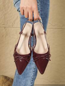 女士新款时尚百搭舒适尖头撞色圣诞新年平底鞋，软底软皮休闲鞋，可搭配连衣裙，四季皆宜