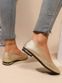 (For Wide/Thick Feet, Please Order One Size Up) Women's Flat Shoes, Soft Leather Suitable For Dresses, Comfortable Soft Sole Pointed Toe Flats, Versatile French Casual Shoes, Korean Style Elegant Flats, Gold Flat Shoes For Work/Formal Occasions (For Wide/Thick Feet, Please Order One Size Up) - Gold - View 4