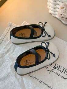 1 双时尚纯色简约蝴蝶结玛丽珍平底女童鞋 - 米色 - 查看 5