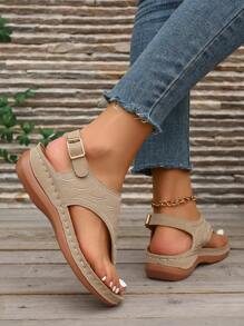 Women Summer New Khaki Plus Size Metallic Buckle Thong Sandals, Fashion Comfortable Elegant Casual Beach Platform Flip Flops - Embroidered Hollow Out Design Wedge Heel Open Toe Slip On Sandals, Women Flat Sandals, Summer Shoes, Match With Skinny Pants, Dresses, Shorts, Skirts For Valentine's Day, Mother's Day, Party, Holiday, Travel, Vacation, Daily Wear, Lightweight, Comfortable, Breathable, Indoor, Outdoor, Fashion Casual, Versatile, Beach Shoes, Women Fashionable Platform Wedge Heel Sandals