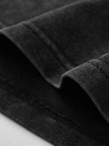 Shwiy 男士休闲水洗复古效果短袖T恤，饰有赛车元素印花和芝加哥23号星形图案，适合日常穿着、街头风格以及春夏穿着。 - 黑色 - 查看 8