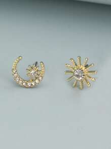1 Pair Delicate Elegant Rhinestone Star & Moon Stud Earrings, Suitable For Women On Holidays, Birthday, Date, Party, Vacation, Daily Commute