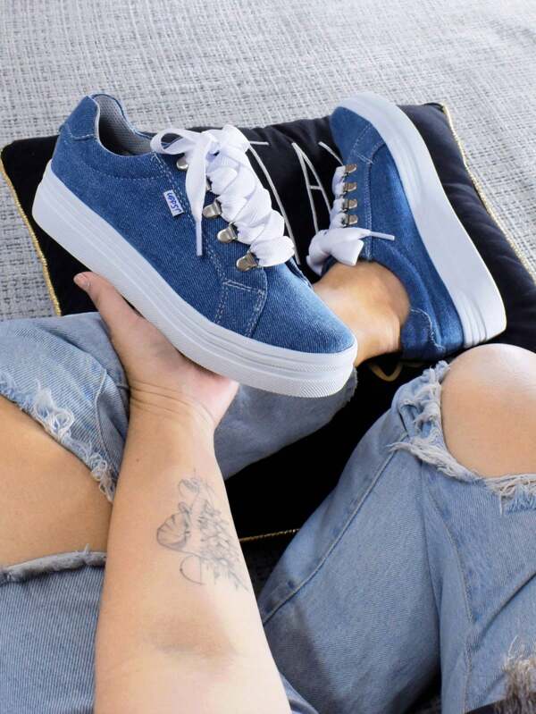 TENIS DE MEZCLILLA AZUL PARA MUJER CON SUELA DE PLATAFORMA ALTA Y ANTIDESLIZANTE, CON CORDONES ANCHOS, COMODOS Y LIGEROS, TENIS A LA MODA PERFECTOS PARA CUALQUIER OCASION