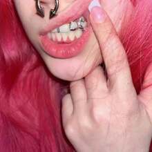 THATBOY 2件套牙齿装饰，带星形立方氧化锆牙冠，微镶上下牙套，男女通用饰品 - 彩色 - 查看 9