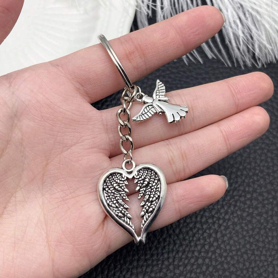 1pc Fashion Guardian Angel Keychain, Heart Wing Design For Women Handbags Cars Key Chain Pendant Gift