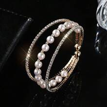 1 件多层珍珠和水钻环绕式弹性手镯