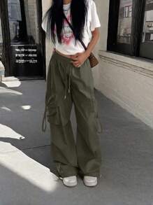 街头高腰翻盖口袋抽绳腰部弹性下摆褶饰休闲阔腿降落伞工装裤 - 軍綠色 - 查看 4