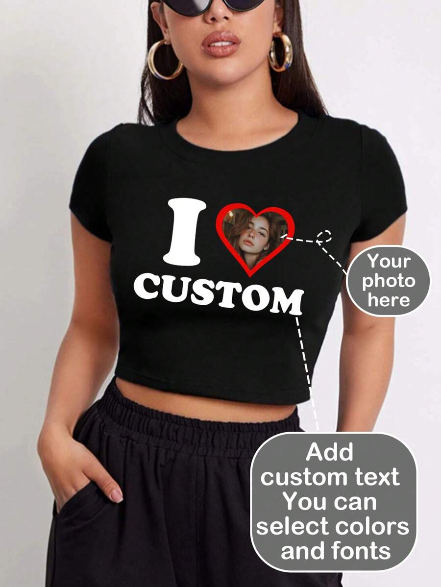 定制以“我爱你”为主题的女士短袖T恤，添加您的文字和图片（徽章图案/情侣照/全家福/自拍/宠物照片等），您的照片将出现在爱心图案内，文字可以选择您喜欢的字体和颜色，设计您专属的个性化印花短袖T恤，作为送给女朋友的礼物，休闲百搭。 - 黑色 - 查看 1