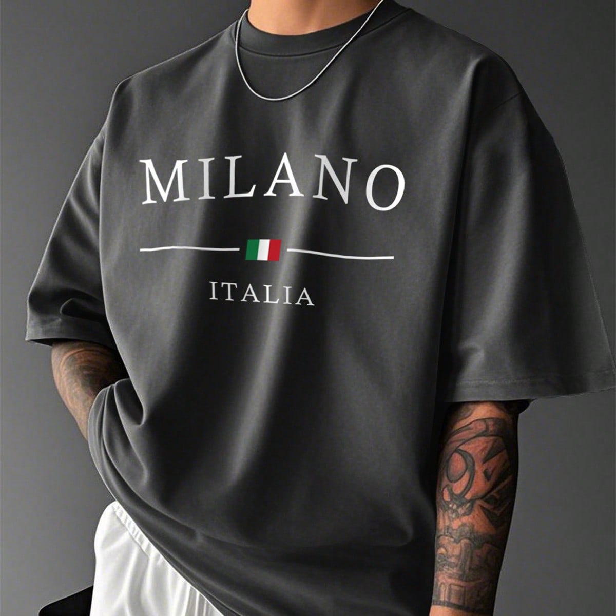 Camiseta de manga corta de ajuste slim con estampado de letras para hombre