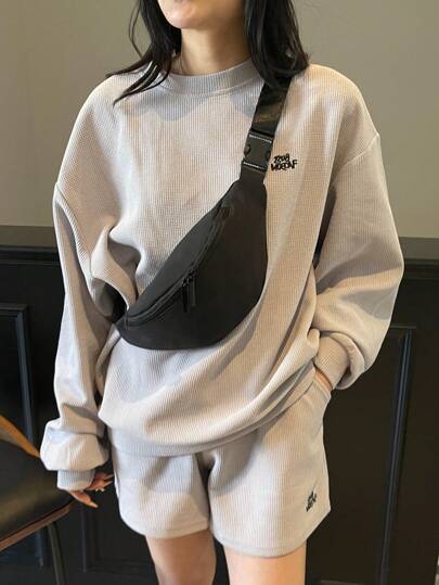 Lightweight,Business Casual Minimalist Fanny Pack Perfect For Outdoor Travel Sports, Lightweight, Portable For Teen Girls Women College Students,Rookies & White-collar Workers Perfect for Office,College,Work ,Business,Commute,Outdoors, Travel, Outings