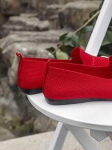 Women's Knitted Flat Mesh Sneakers, Round Toe Casual Slip-On Shoes For Daily Walking, Comfortable Mother Shoes