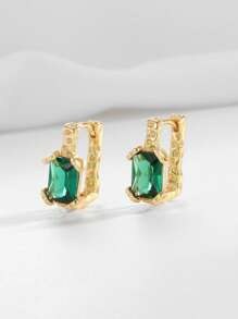 Artepollo 1 对 925 银防过敏圣帕特里克节绿色方形方晶锆石耳环，锤纹纹理，优雅奢华，适合派对或节日佩戴，生日/节日/周年纪念礼物
