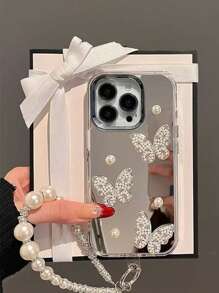 علبة هاتف فاخرة مزينة بالخرز الصناعي على شكل فراشة مع سلسلة متوافقة مع إصدارات أيفون 14 برو ماكس/14 برو/14، أيفون 15 برو ماكس/15 برو/15، أيفون 16 برو ماكس/16 برو/16، أيفون 13 الجديد، هدية أنيقة للنساء - فضي - مشاهدة 2