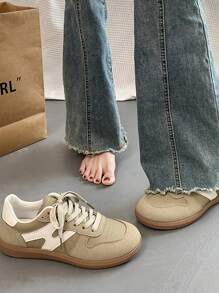 Scarpe sportive casual classiche UCCOO EASI per adolescenti e studenti, minimaliste e alla moda, adatte per uso casual quotidiano, scarpe sportive primaverili