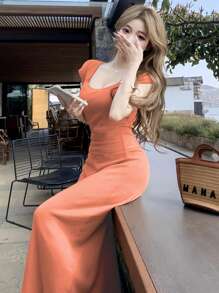 圆领短袖针织系腰中长连衣裙，休闲修身简约风格 - 橘色 - 查看 1