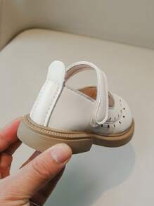 1 双时尚纯色透气女童休闲平底凉鞋，夏季简约风格 - 米色 - 查看 7