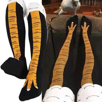 Men's Mid-Calf Mixed Socks With Rooster Claw Print Or Duck Claw Print Patterns Are Suitable For Wearing In The Gym, At Home Or At Parties.