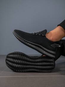 2024 Bequeme einfarbige Herrenschuhe in Große Größen, leicht, atmungsaktiv, angenehmes Mesh-Obermaterial, weiche Sohle, Sportschuhe für den täglichen Gebrauch und Spazierengehen, Collegestil - Schwarz - Übersicht 21