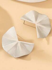 1 Pair Fashionable Leaf-Shaped Earrings For Women, Jewelry Gift Suitable For Daily Wear Or Gift Giving