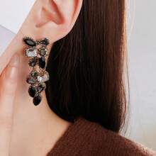 Fashionable Elegant Retro Rhinestone Waterdrop Necklace And Earring Set