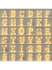 1 个 16 厘米 LED 发光字母灯，有 26 个字母和 10 个数字可供选择，适用于家庭、酒吧、婚礼、生日派对氛围装饰