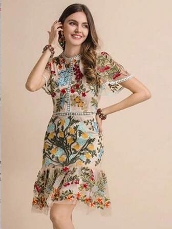 時尚T臺夏季裙裝女款 波浪袖花卉刺繡優雅網紗空心中長禮服