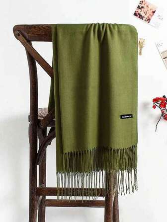 1条女士轻薄多色流苏保暖大号围巾，优雅百搭，轻盈柔软保暖防风头巾/披肩，适合日常外出、用餐、约会等场合。