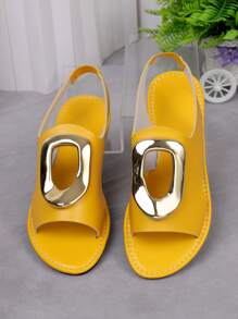 大码女士夏季休闲金属扣平底凉鞋，露趾，一脚蹬，舒适，防滑，适合海滩、度假、休闲、罗马风格 - 黃色 - 查看 9