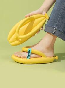 全新香蕉形人字拖时尚户外沙滩拖鞋浴室家居柔软厚底人字拖凉鞋男女皆宜