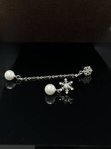 1 pièce Boucles d'oreilles pendantes en argent sterling 925 avec pierre de Zircone cubique asymétrique en forme de flocon de neige et perle, convient pour le port quotidien des femmes