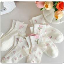5 pares de calcetines multicolor blancos para mujer con lindo diseño de mariposa, calcetines cortos con lazo y flor, calcetines de tubo medio, sencillos y versátiles, aptos para uso diario, deporte y ocio, adecuados para primavera, verano y otoño