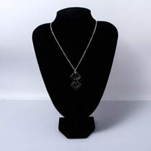 Collar con colgante de espada de Berserker Guts y llavero - Collar de estilo de espada de aleación, cadenas Behelit de Berserkers de manga, colgante con runas de la Marca del Sacrificio - Conjunto de accesorios de cosplay, regalo para mujeres, hombres y fans