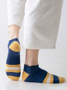 1/3/5/7/10/12 Pairs Spring/Summer Unisex Letter, Striped & Solid Color Simple Design Comfortable Sports & Business Socks