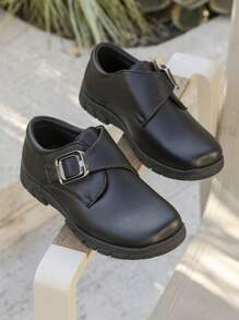 زوج من أحذية الجلد الكاجوال العصرية للأولاد، مريحة للطلاب، مناسبة للربيع/الخريف