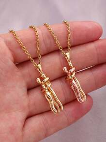 1pc Fashion New Creative Couple Hug Pendant, Copper Plated 18K Gold Jewelry Combination Can Be Detachable Personalized Hug Pendant Necklace, Suitable For Daily Casual Wear, Holiday Gifts