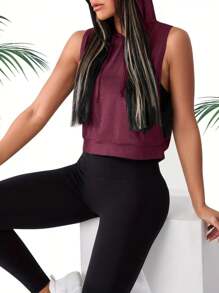 女士夏季无袖蓬松休闲上衣，宽松连帽背心，优雅舒适，适合户外、运动和健身穿着 - 酒紅色 - 查看 2