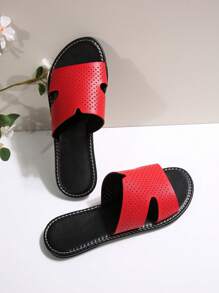 European&American Style Women Solid Color Hollow Out Outdoor Flat Sandals, Round Toe Low Heel Breathable Slip-On Beach Shoes - Red - View 7
