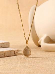 1 pieza Delicado y elegante colgante de dije de acero inoxidable chapado en oro de 18k con gota de agua en forma de corazón, decorado con perlas y rhinestones, collar de joyería adecuado para uso diario de damas, vacaciones, citas, compromiso, baile de graduación, San Valentín, Tanabata, regalo para mamá, el Día de la Madre