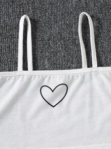 Set casual esterno per ragazze adolescenti, composto da 3 pezzi: top con cappuccio a maniche corte, canotta con stampa a cuori e pantaloncini con stampa a cuori, outfit di moda per ragazze