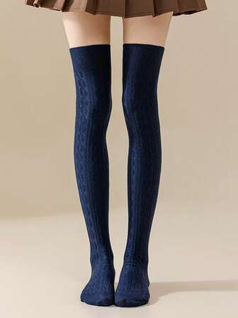 Solid Color Cable Knit Knee High Socks, Suitable For Pairing With Mini Skirts, Cozy