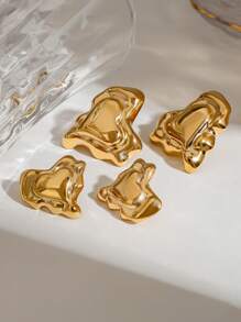 Uworld 1 paire de boucles d'oreilles en acier inoxydable en forme de cœur pour femmes, design en métal liquide plaqué or 18 carats. Bijoux féminins personnalisés et , convenant pour le port quotidien, les vacances, les fêtes, etc.