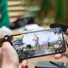 6 Pcs Mobile Phone Gaming Finger Sleeves, Finger Sleeves Compatible With All Touchscreen Devices, Superconducting Nanofibers, Smooth Feel, Anti-Sweat, Extremely Thin, Red Edge