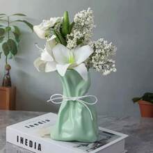 Jarrón decorativo inspirado en telas hecho a mano con lazo - Decoración del hogar minimalista moderna en forma de bolsa con tonos pastel para escritorio/estantería/sala de estar - Pieza versátil de exhibición para interiores con estilo bohemio y decoración de eventos - Recipiente de acento listo para regalar