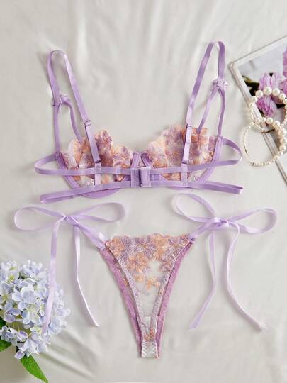 New Pieces Women BH Set, Paars Bloemen Geborduurde Mesh Underwire Slipje Verleidelijke See Through Lingerie Set Ultra Thin view 2