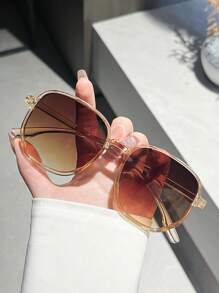 1 副男女通用大号方形棕色镜框轻质奢华时尚眼镜，适合街头风格、旅行、海滩、运动、节日、驾驶、度假、钓鱼、户外活动、外出、派对