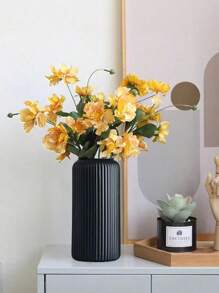 1pc Modern Style White Striped Plastic Vase - Ceramic Vase Imitation, Suitable For Fresh Flowers And Home Decor, Perfect Choice For Home And Cafe Decor, Striped Design, Simple Decorative Flower Arranging Item, Living Room