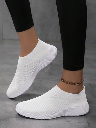 女士一脚蹬轻便舒适白色平底乐福鞋，透气针织休闲鞋